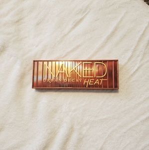 Naked Heat palette